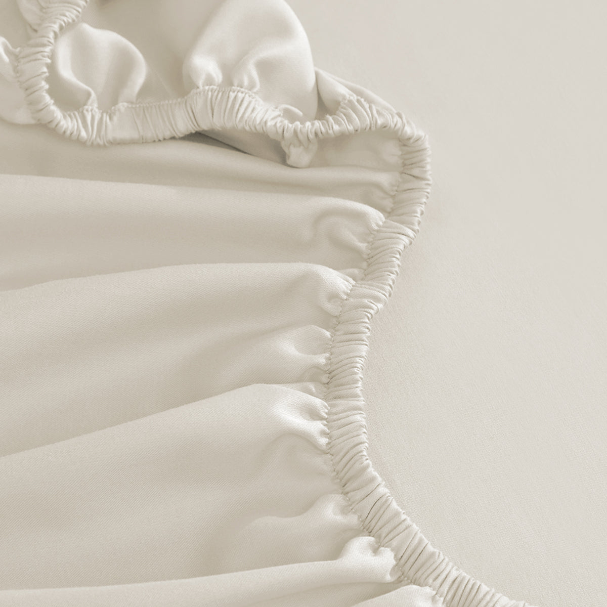 Restful Retreat Sateen 600 Fitted Sheet Only - California Design Den