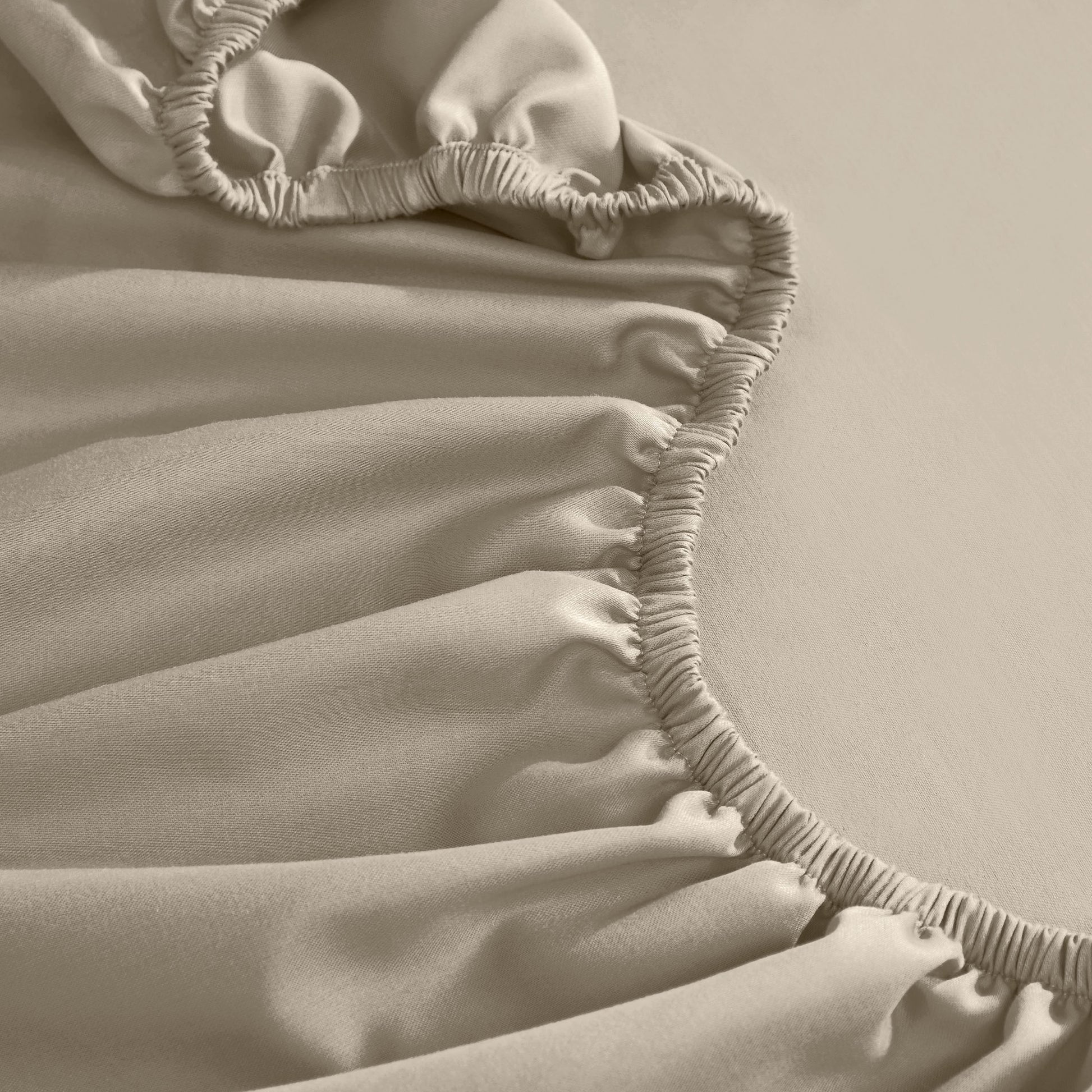 Restful Retreat Sateen 600 Fitted Sheet Only - California Design Den