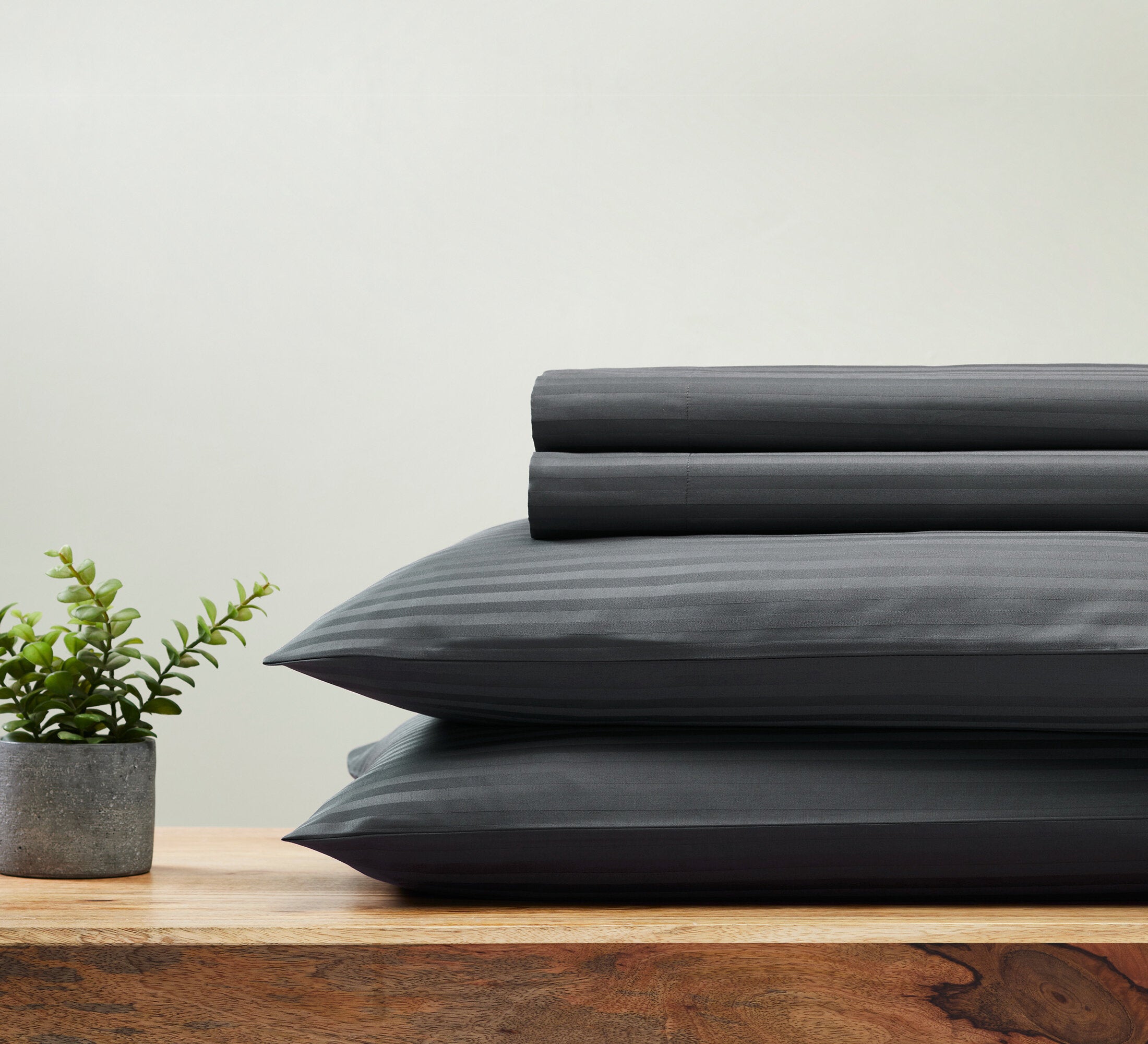 Everyday Ease 400 Sateen Cotton Sheet Set - California Design Den
