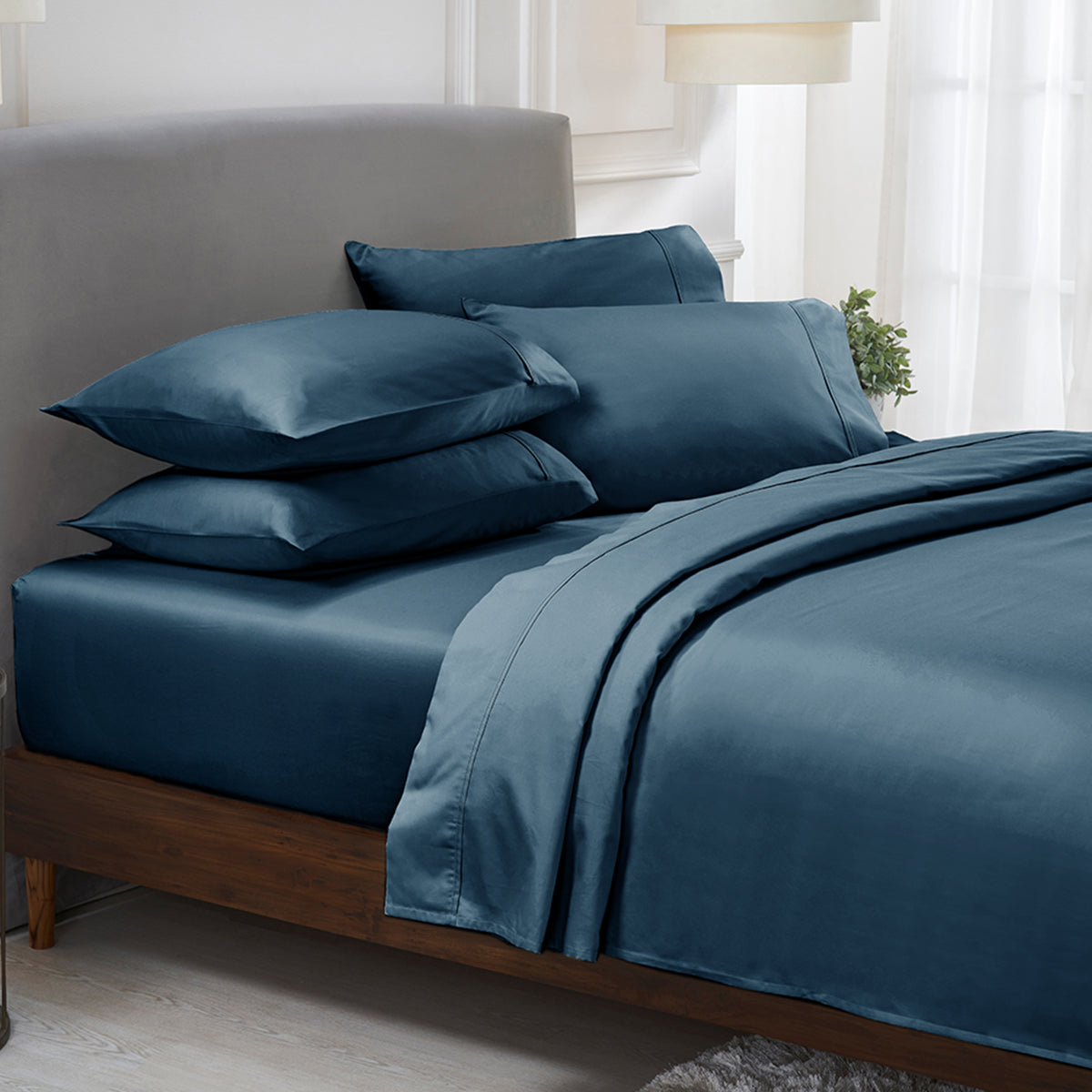 Queen 6pc ( with 4 Pillowcases)